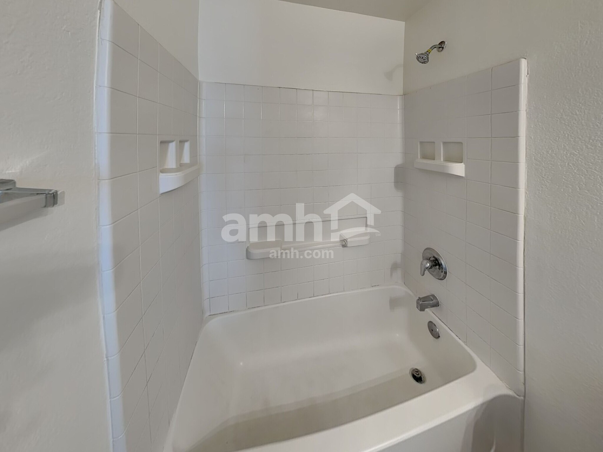 Building Photo - 4916 Water Ridge Ln