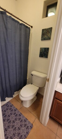 Building Photo - 6924 W Southgate Ave