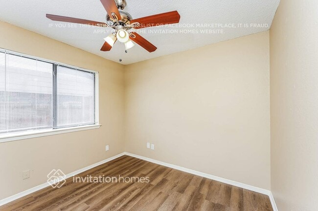 Building Photo - 3216 Cliffview Dr