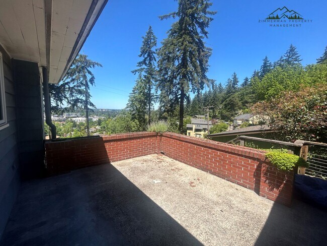 Building Photo - 320 Sunset Dr