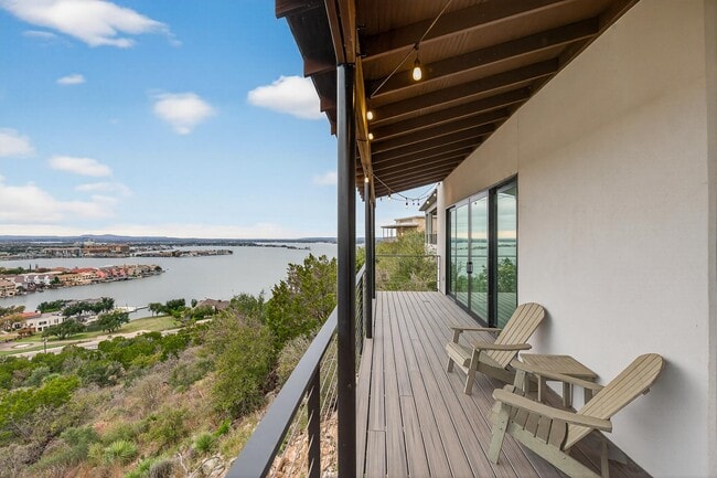 Building Photo - 209 Dalton Cir