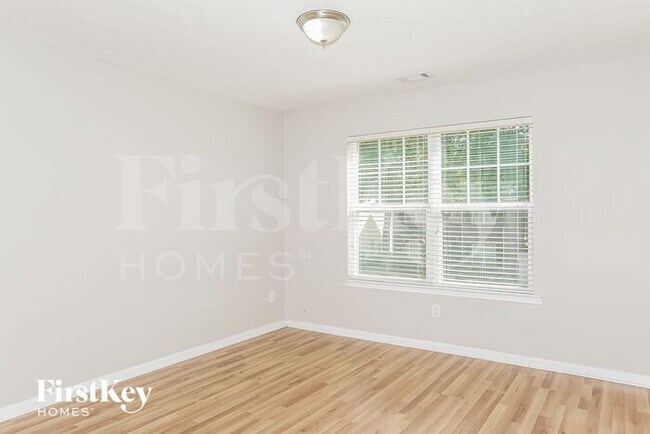 Building Photo - 4673 Beau Point Ct SW