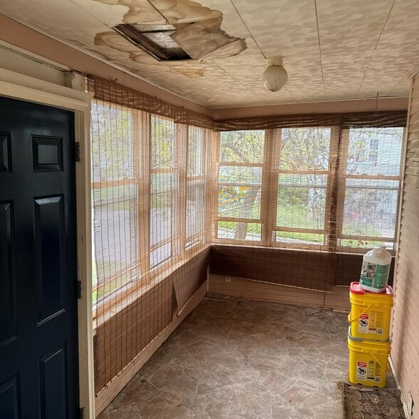 Building Photo - 1629 S Rodgers Ave