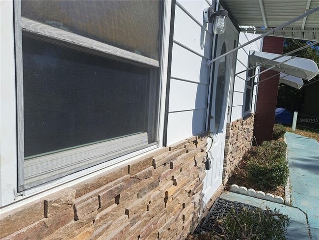 Building Photo - 1040 65th St S