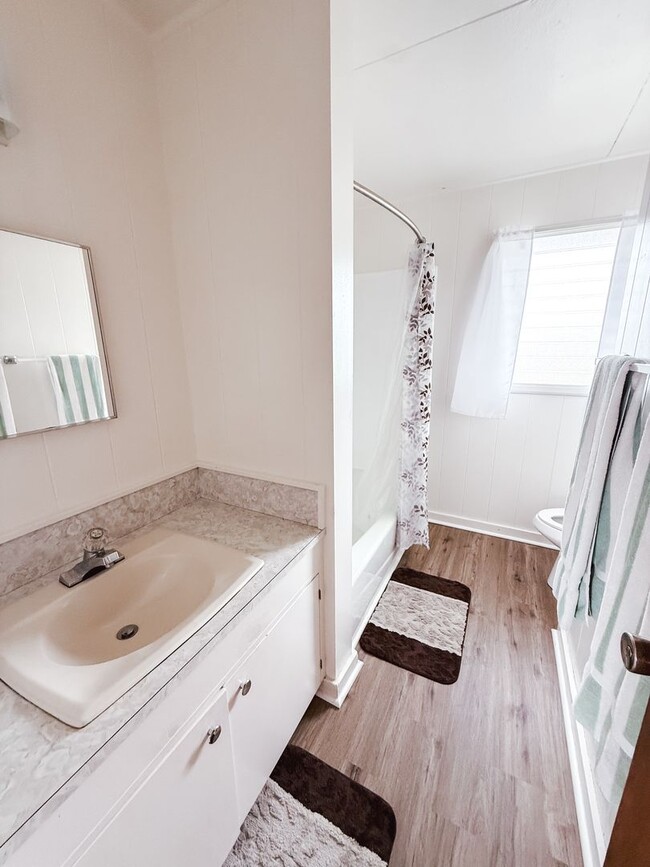Building Photo - Furnished & Well-Maintained Plantation Hom...