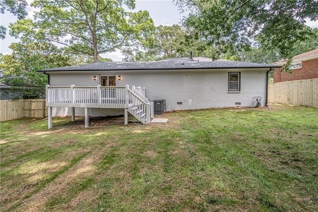 Building Photo - 605 Blake Ave SE