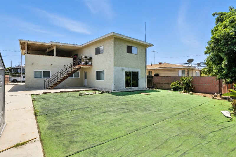 Building Photo - 1467 N Campus Ave