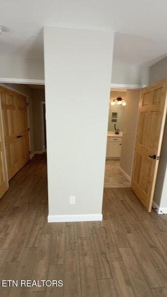 Building Photo - 212 Oak Rd