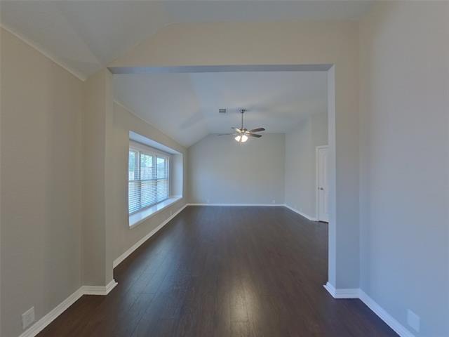 Building Photo - 541 Kerry St