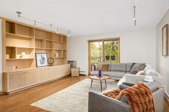 Building Photo - 2928 Dean Pkwy