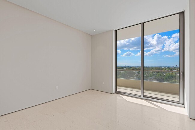 Building Photo - 200 Arkona Ct