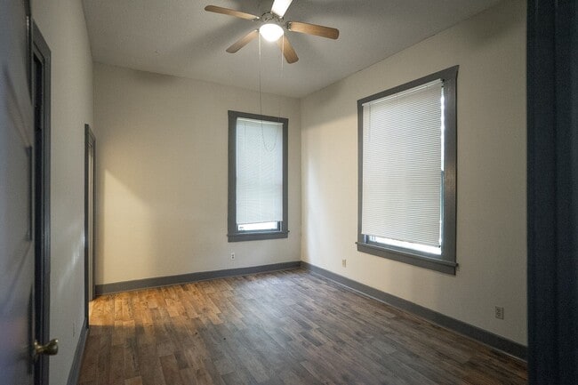 Building Photo - 508 3rd St