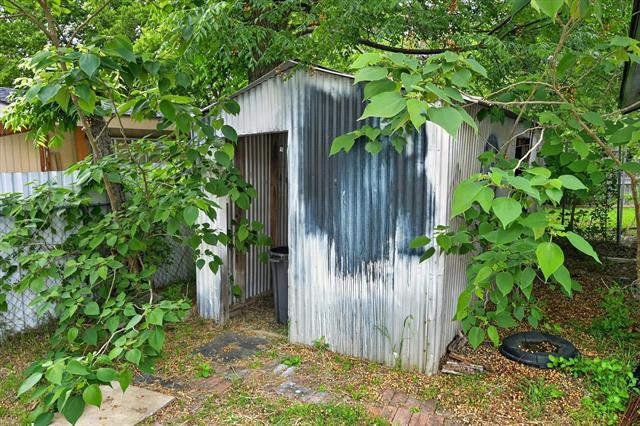 Building Photo - 3513 Sheridon Dr