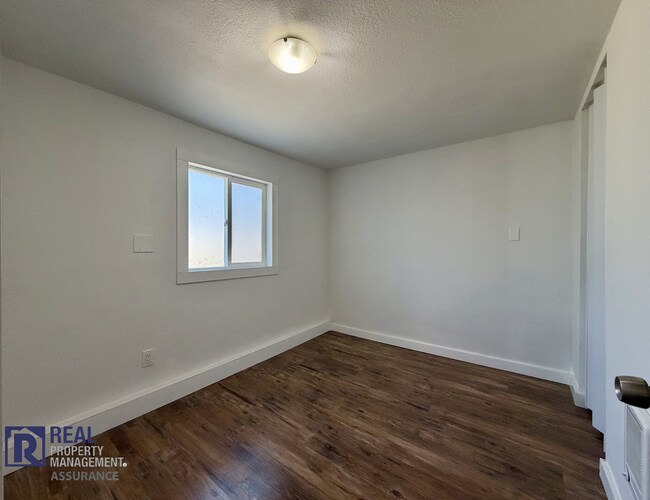 Building Photo - Updated 3-Bedroom Home with Fenced Backyard in Beaverton