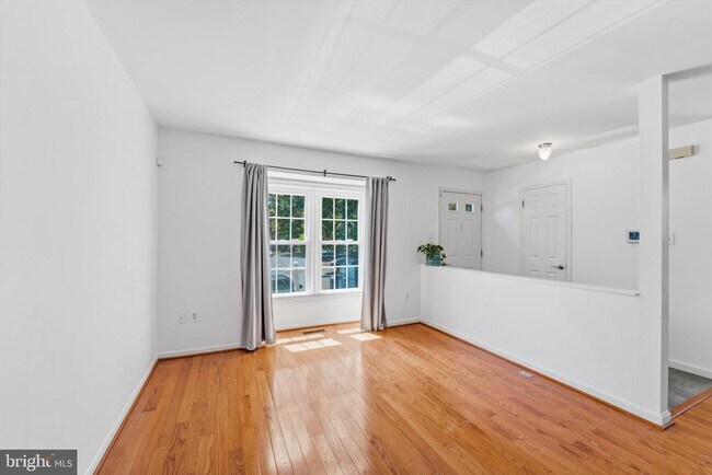 Building Photo - 7428 Chummley Ct