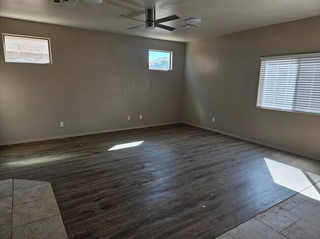 Building Photo - 36337 W Velazquez Dr