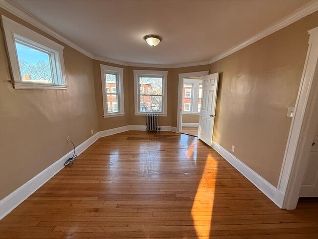 Building Photo - 25 Ronan St