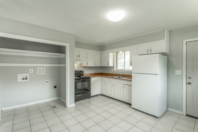 Building Photo - 3976-3976 Arbor Pl Ln