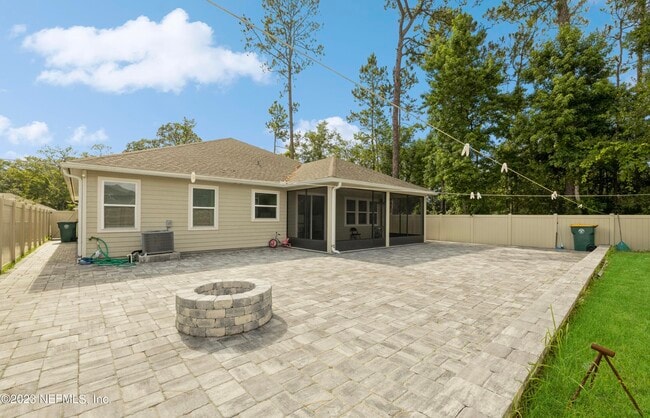 Building Photo - 9605 Price Park Dr