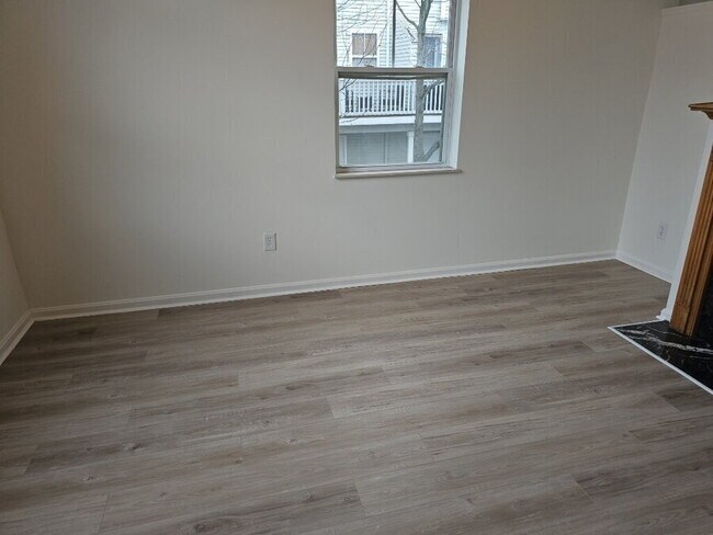 Building Photo - 821 Nela View Rd