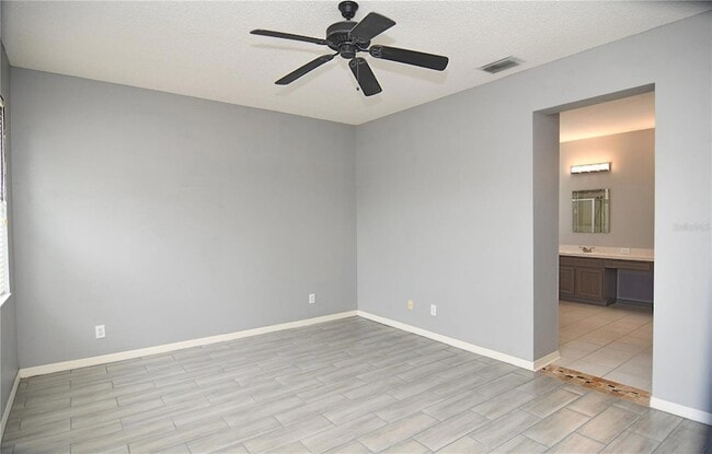 Building Photo - 27037 Palmbrook Ct