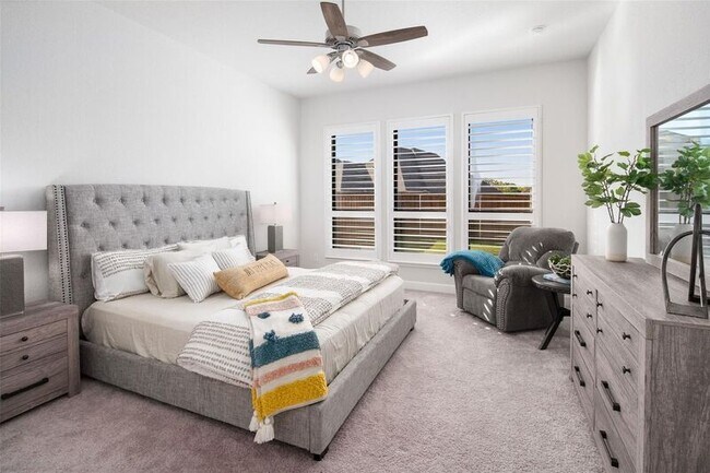 Building Photo - 9600 Acorn Ln