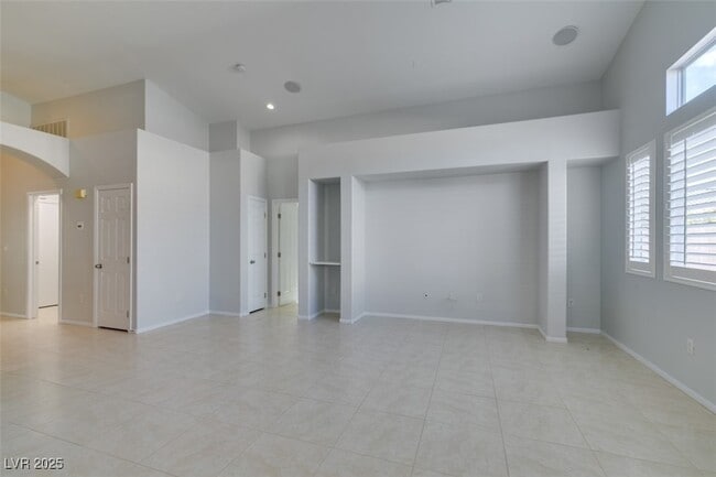 Building Photo - 7000 Point Cabrillo Ct