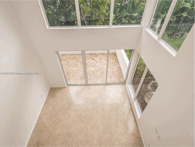 Building Photo - 4000 Alhambra Cir