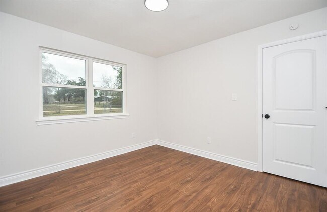 Building Photo - 210 A J Meekins Rd