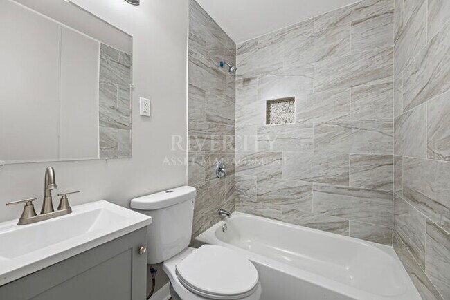 Building Photo - Berclair Beauty: Newly Renovated 3 Bed, 2 ...