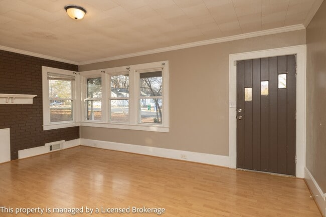 Building Photo - 1420 Amhurst St