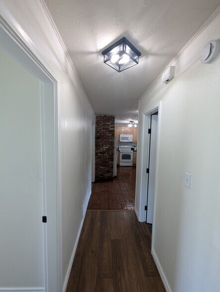 Building Photo - 1311 N Morris St