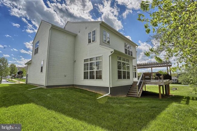 Building Photo - 997 Powder Horn Dr