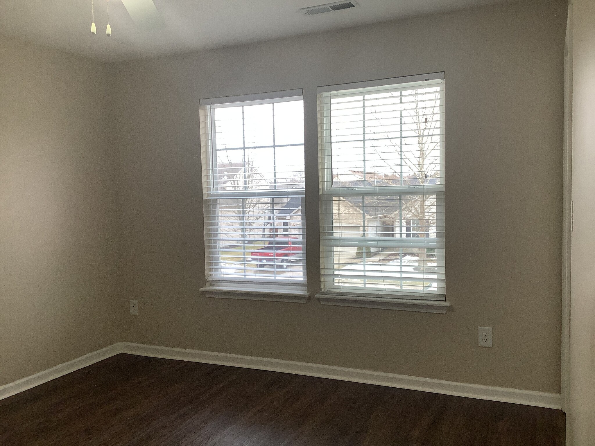 Building Photo - 5808 W Port Dr