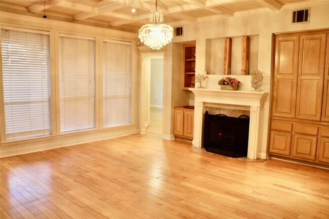 Building Photo - 3211 Cherry Forest Dr