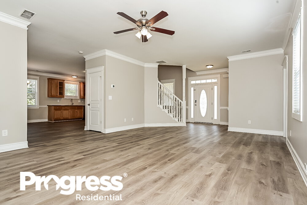 Building Photo - 120 Memory Ln