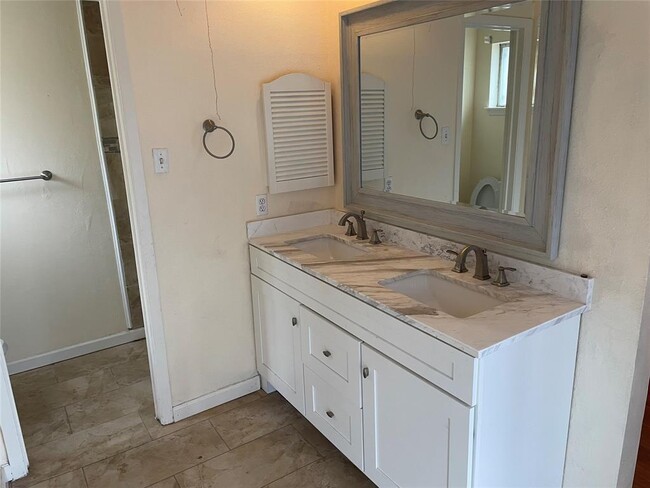 Building Photo - 5314 Atascocita West Trail