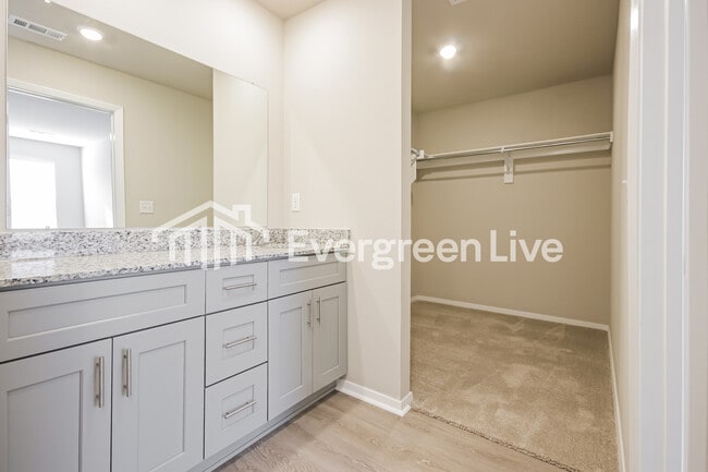 Building Photo - 2575 E Meramec St