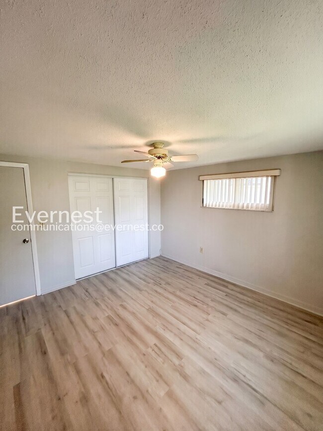 Building Photo - 7810 Cayuga Dr