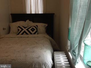 Building Photo - 424 S 20th St