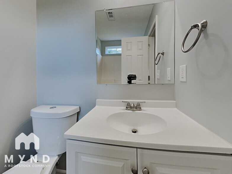 Building Photo - 5714 Justins Forest Dr