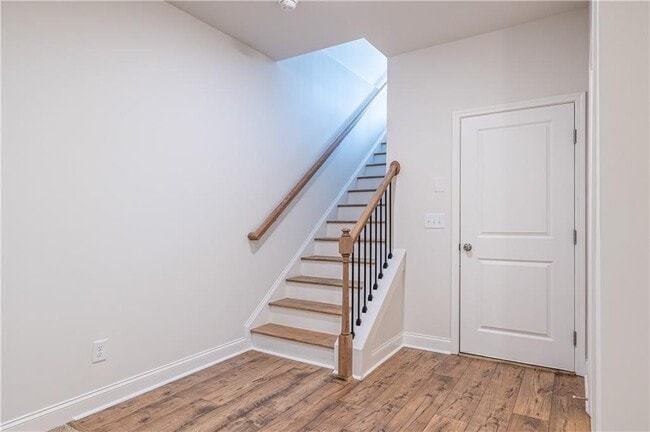 Building Photo - 1296 Ainsworth Alley