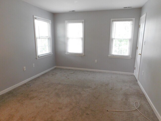 Building Photo - 1714 Abbot's Mill Way