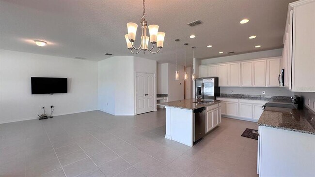 Building Photo - 3331 Forton Dr