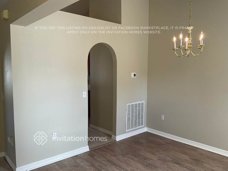 Building Photo - 919 Amboise Ln