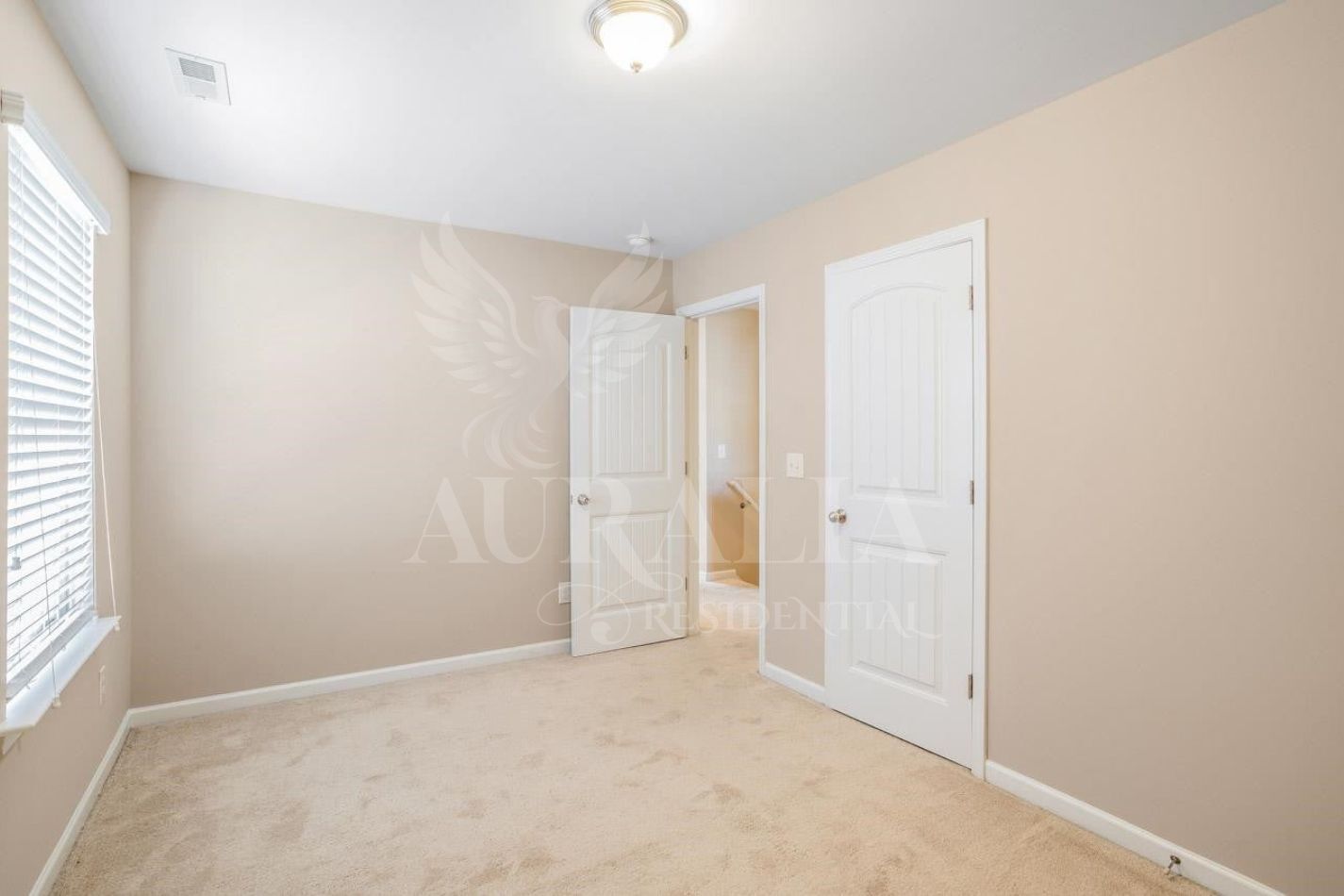 Building Photo - 4430 Hillsgrove Rd