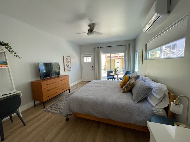 Bedroom - 4452 Alabama St