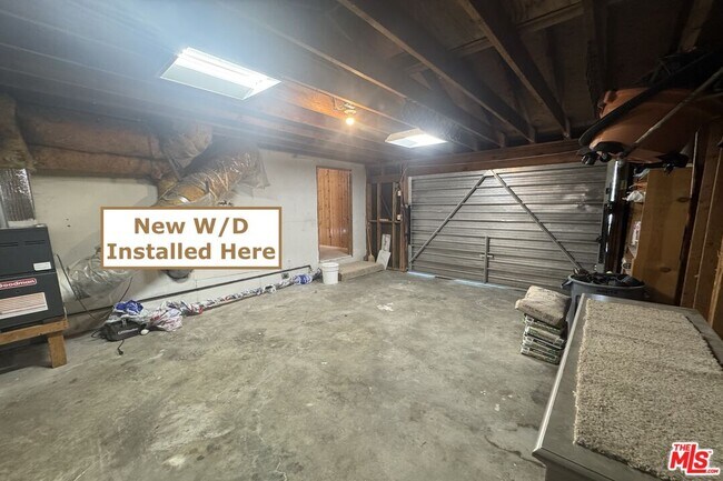 Building Photo - 2317 Maplewood Way