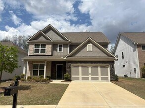 Building Photo - 5030 Sierra Creek Dr NE