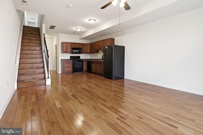 Building Photo - 1218 S 45th St